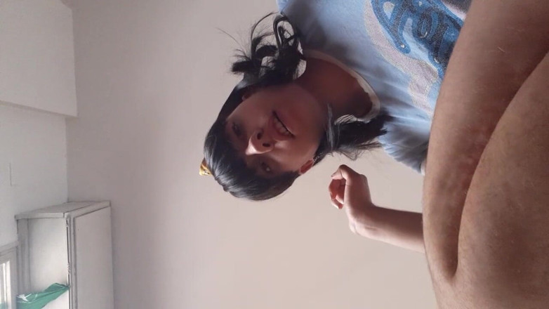 ViviBush: Bratty teen giantess throws a tantrum