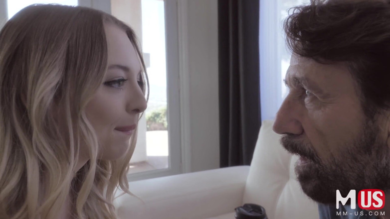 Model Media US: Vítejte u mé ženy Lily Larimar