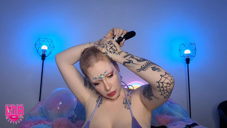 LDBMistress: Rasiere meinen kopf