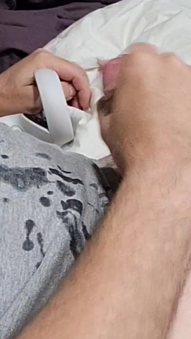 Sleve Sven: Masivní výstřik 12 lan spermatu