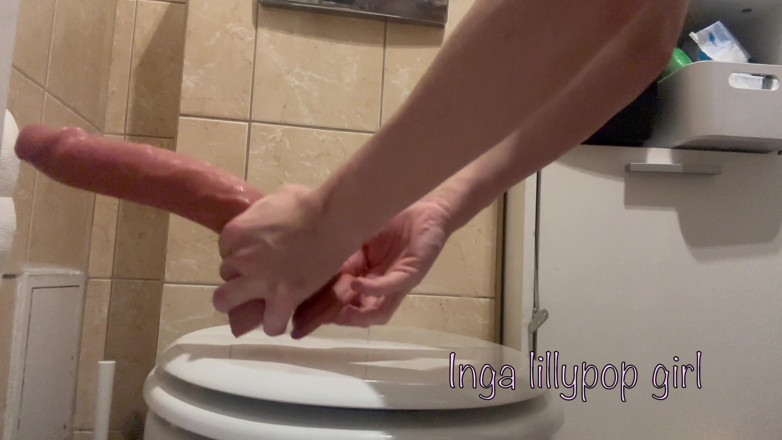 Inga lillypop girl: Dünnes mädchen masturbieren