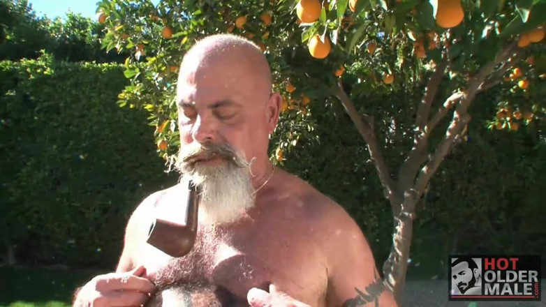 Pantheon men: Жара: Christian и сиськи