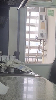 Matrigna scopata in cucina, solo fan al rallentatore, pompino
