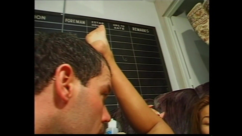 MCG Empire: 타이트한 엉덩이를 가진 태국인