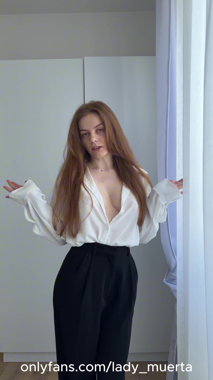 LadyInBad: JoI Naughty 핫한 밀프 비서가 천천히 집에 와서 스트립쇼를 하고 사정하게 만든다(그녀는 말합니다)