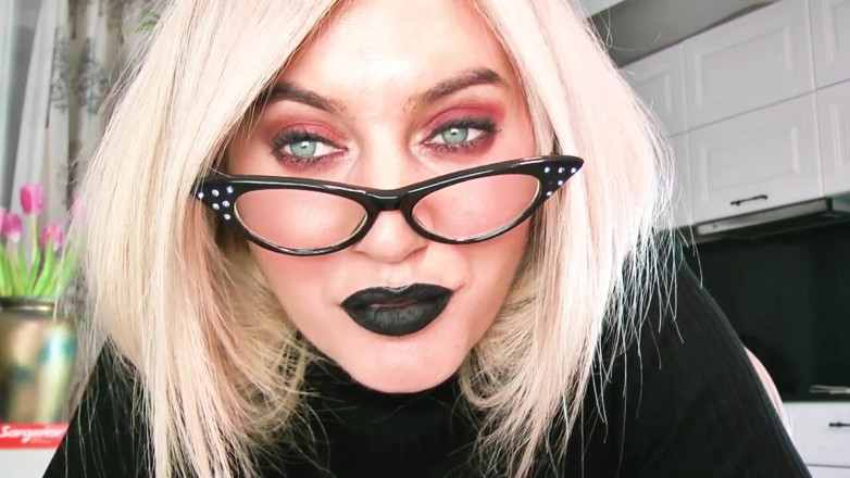 Goddess Celine: Dominacja rajstop