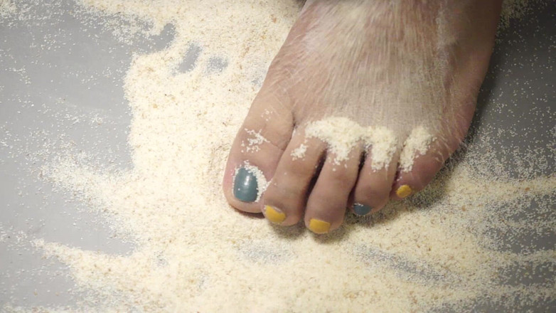 DeesDeepThroat: Crunchyfeet