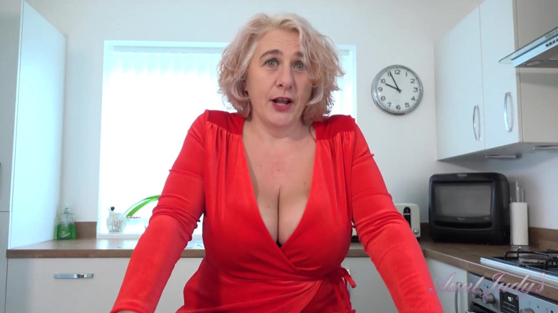 Aunt Judy's: Auntjudys - büyük memeli iri güzel ev hanımı Camilla - striptiz pokeri...