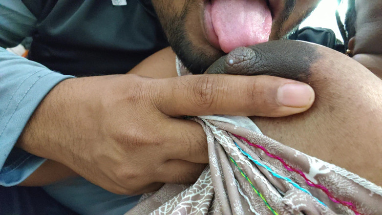 Premi pooja: Indian Desi Stepsister and Stepbrother Slowly Slowly Kissing Hot and...