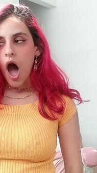 Bimbo puta Piggy va en una entrevista de trabajo