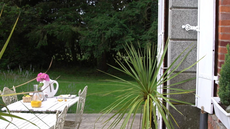 Jetsexproductions: 2 Rijpe Mannen En Een Russische Hoer