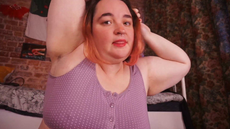AssGives: Showing My Armpits