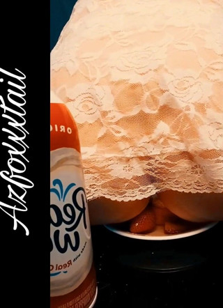AzFoxxxTailPhelicia: Tort urodzinowy tyłek