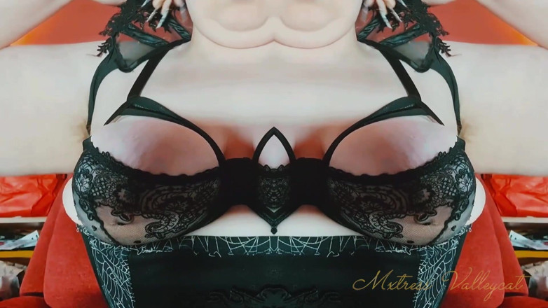 Mxtress Valleycat: Pale Tits Goon Loop