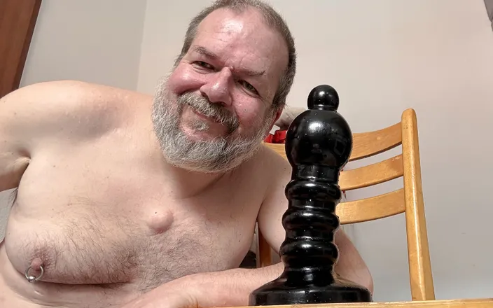 Qualzucht: Temu Dildo, How Deep Can I Get It in?