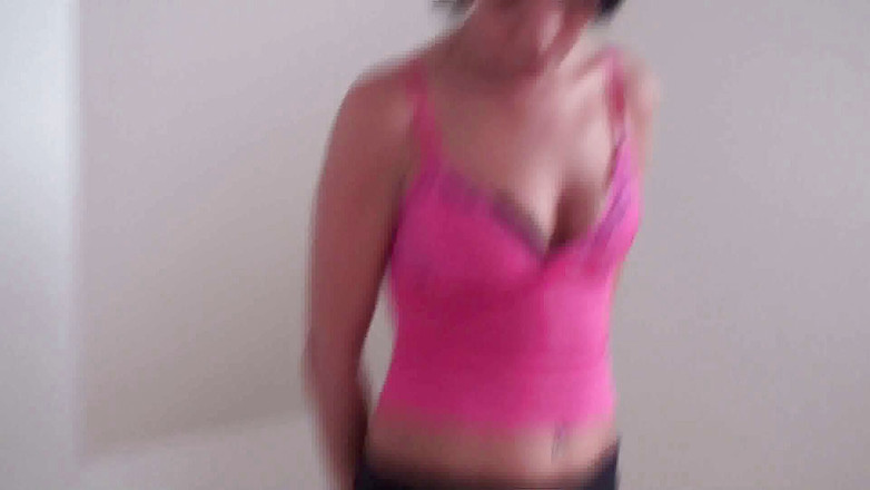 Femdom Austria: Čekání na jejich plivající a padající popel