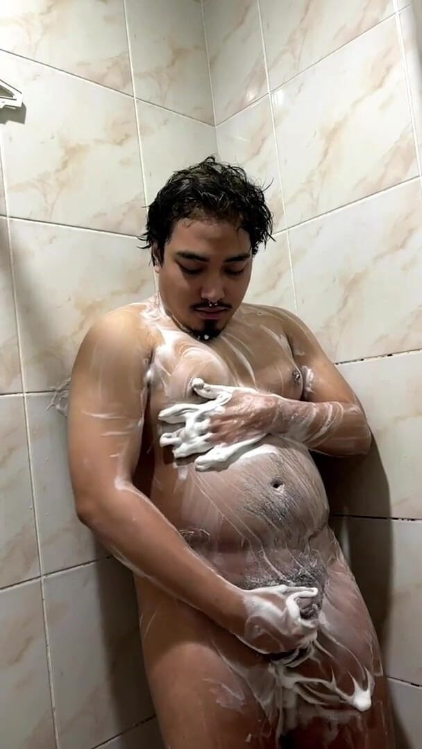 Rent a gay productions: Hot 23-year-old Chubby Filipino Jerks in the Shower