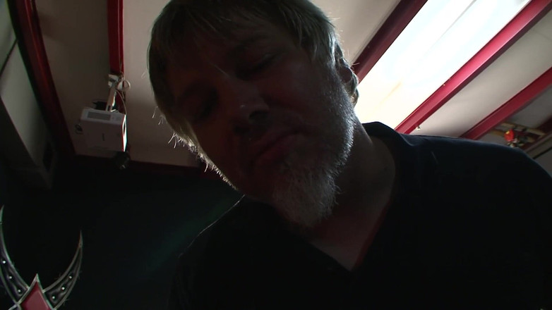 German BDSM MMV: Sclava sexy sado-maso se bucură de legare și pedeapsă dureoasă