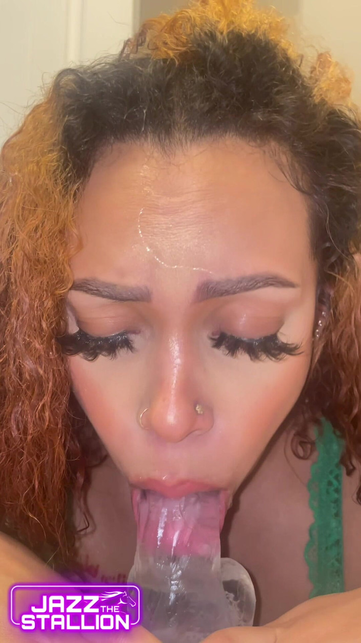 Jazz The Stallion: Cvičení krku doma