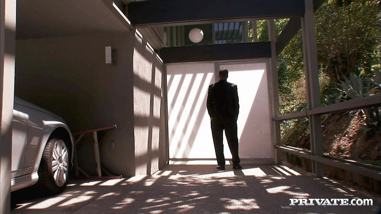 Private.com: SOUKROMá Nina Hartley je přistižena při sexu ve svém pokoji...