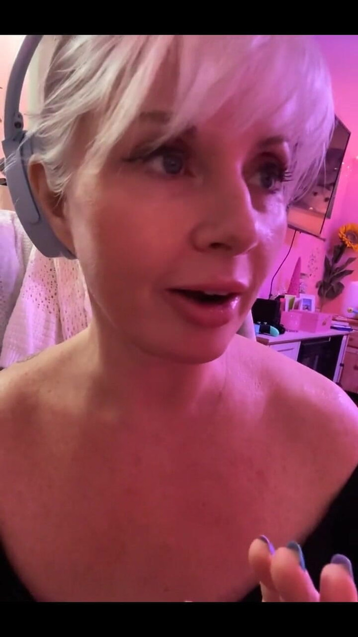 PaintedRose: Apeluri pe cameră în seara asta