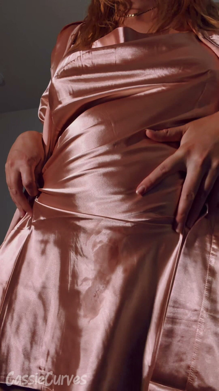Cassie Curves: Seidet und abgemolken