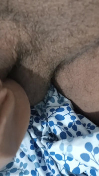 Estrecho Orificio Anal Provoca Derrame De Leche Muy Caliente