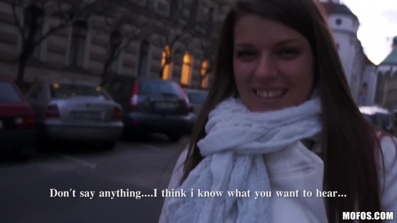 Public Pickups: Public Pickups - morena amadora Mona Lee chupa pau e leva...