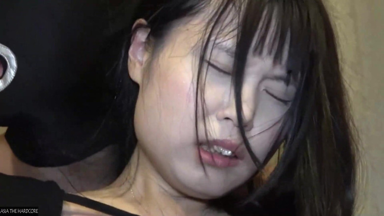 A case of fling: Asian Angel 27367