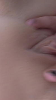 Sex lesbian cu fiica celui mai bun prieten de 18 ani