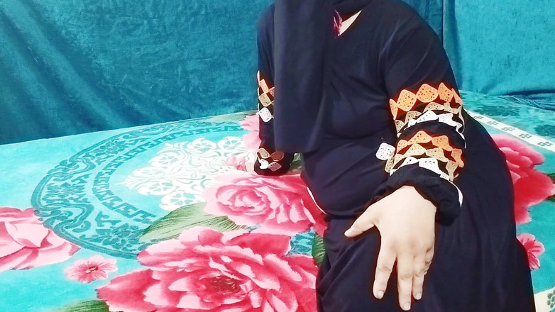 Ahmed and Samah: Pantat bahenol cewek ini!