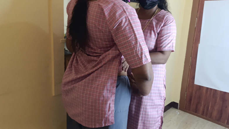 Inba: College-mädchen betrügt