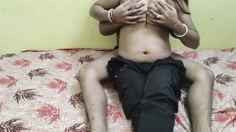 Uttar dinajpur: Sexy indická bengálská dívka romantika nevlastního bratra