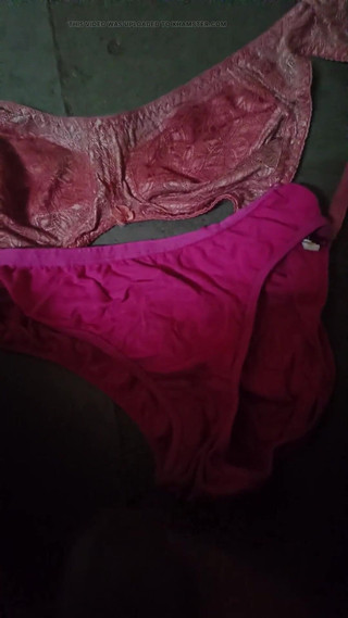 Ffsk_fap: Sütyen ve külot üzerinde fapp