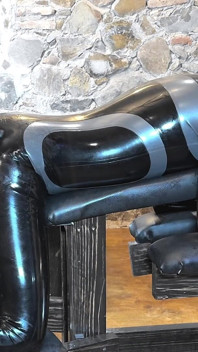 Pegging im Kerker, teil 2 - Alex Latex
