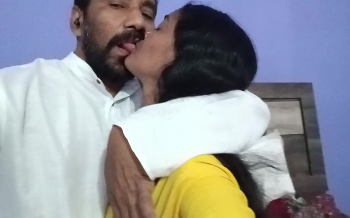 Kirankirati: Une bhabhi desi se fait baiser