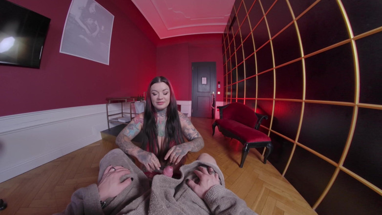 Sabien Demonia: Iubita vedetă porno Sabien Demonia Bday surpriză de futai anal...