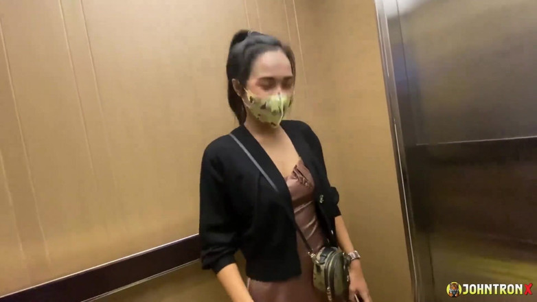 John Tron X: Johntronx - memek sempit cewek dengan kulit kecokelatan ini dientot setiap...