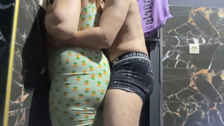 Majda Arabic: Milf árabe culona