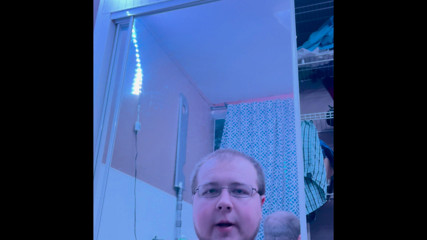 Chubbybidude: Baculatý gay cvičí orál na černém robertku