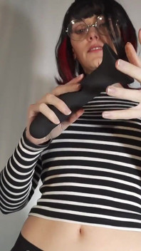 Voorbinddildo harnas en dildo in actie