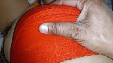 Desistepsis: Awek desi dikongkek dalam pantat hari ini