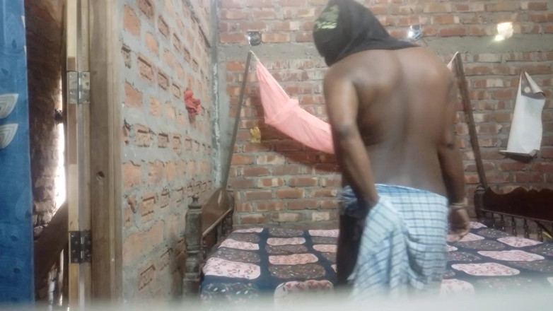 Manjit Das: Индийский паренек дези трахается