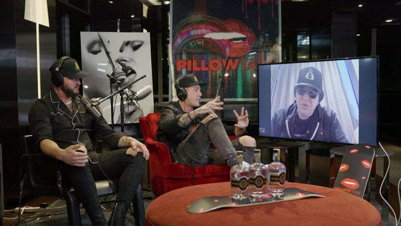 Pillow Talk: Gene Simmons on S＊x and Rock N' Roll