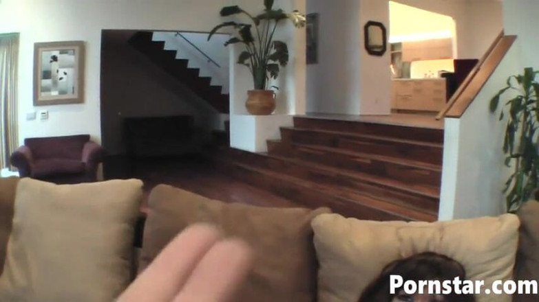 Pornstars: Max mikita gợi cảm thực hiện một thử thách phun...