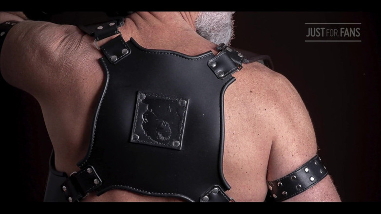 MusclesCigarsFFPig: 배관공을 따먹는 새아빠