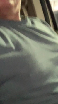 Засвіт мого жорсткого члена в моїй машині