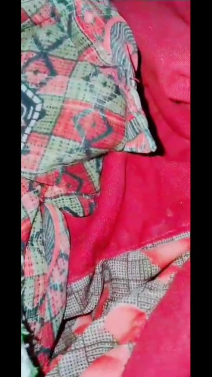 TricolorMusic3: Moje kundička hodně svědí, dnes je tolik lidí doma, cítíme...