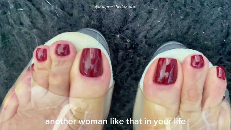 Empress Bella Sadic: Průhledné podpatky na platformě a sexy červené nehty Imperatrizbelly