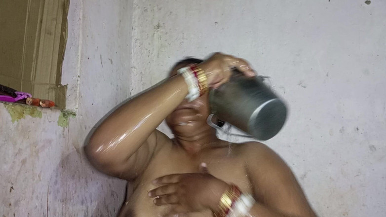 Mridulmadhu: 丈夫妻子完整的德希性感视频